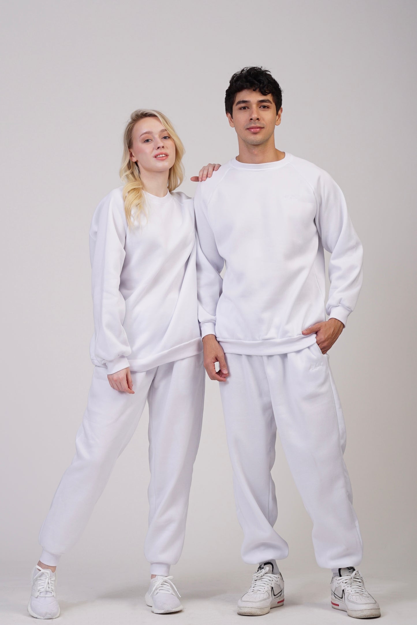 ADULT'S SWEATSHIRT & SWEATPANTS (PAIR)