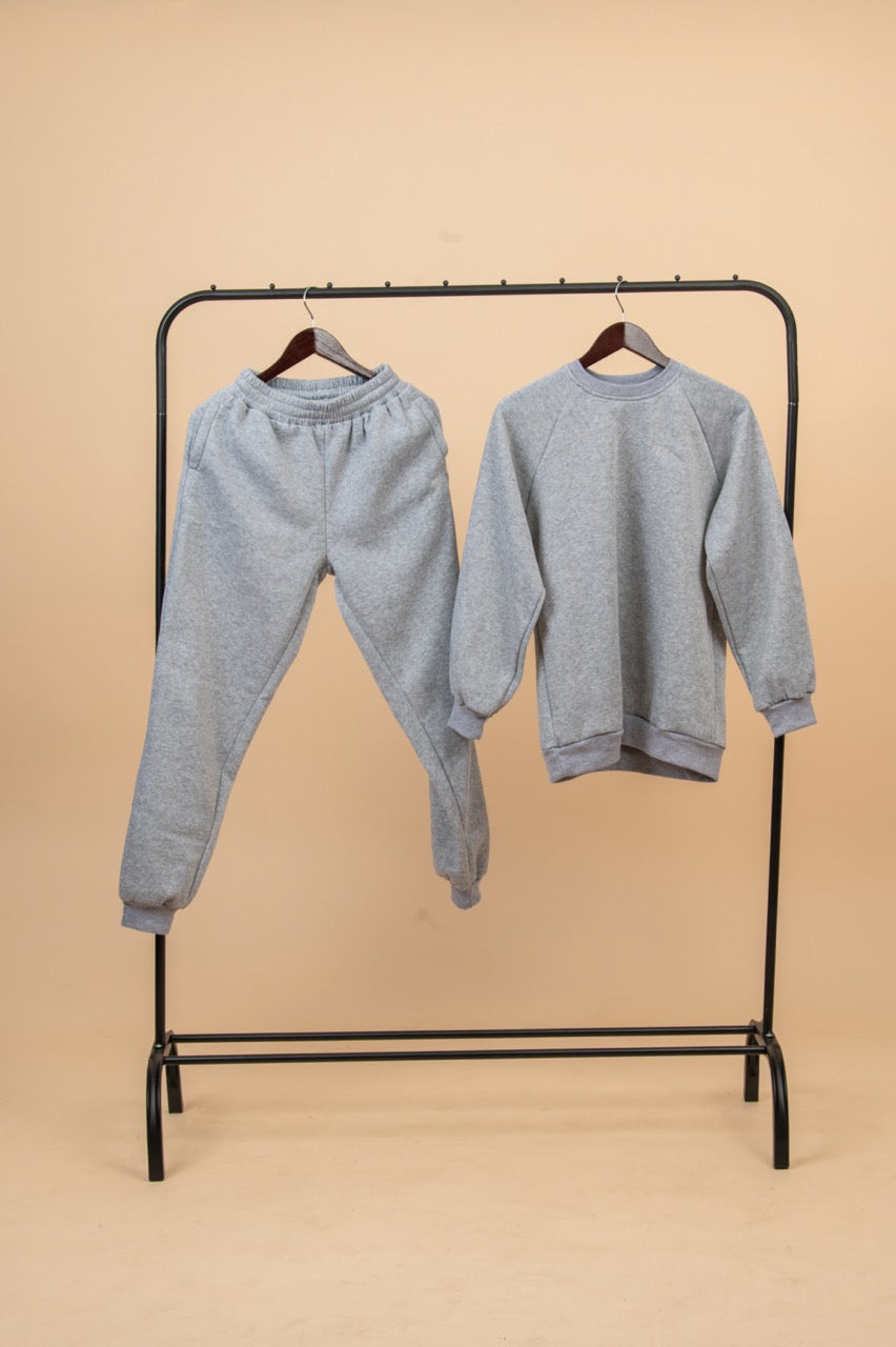 ADULT'S SWEATSHIRT & SWEATPANTS (PAIR)