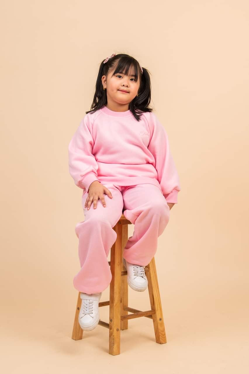 KID SWEATSHIRT & SWEATPANTS (PAIR)