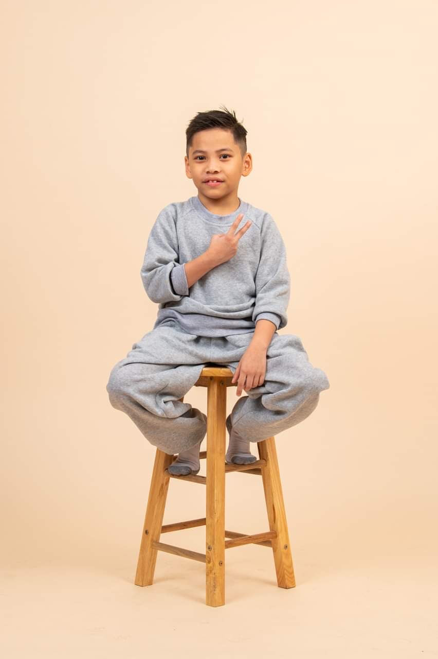 KID SWEATSHIRT & SWEATPANTS (PAIR)