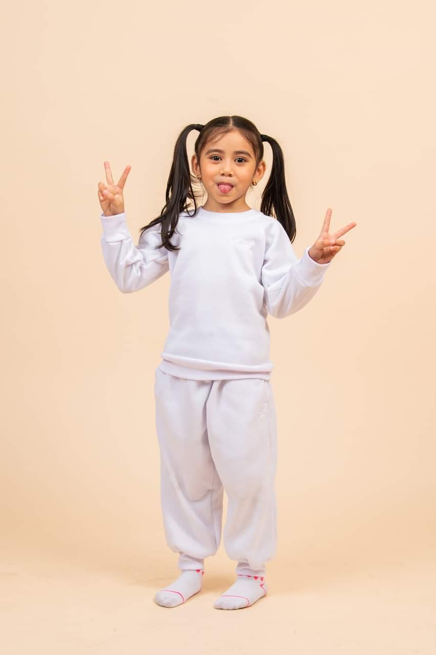 KID SWEATSHIRT & SWEATPANTS (PAIR)