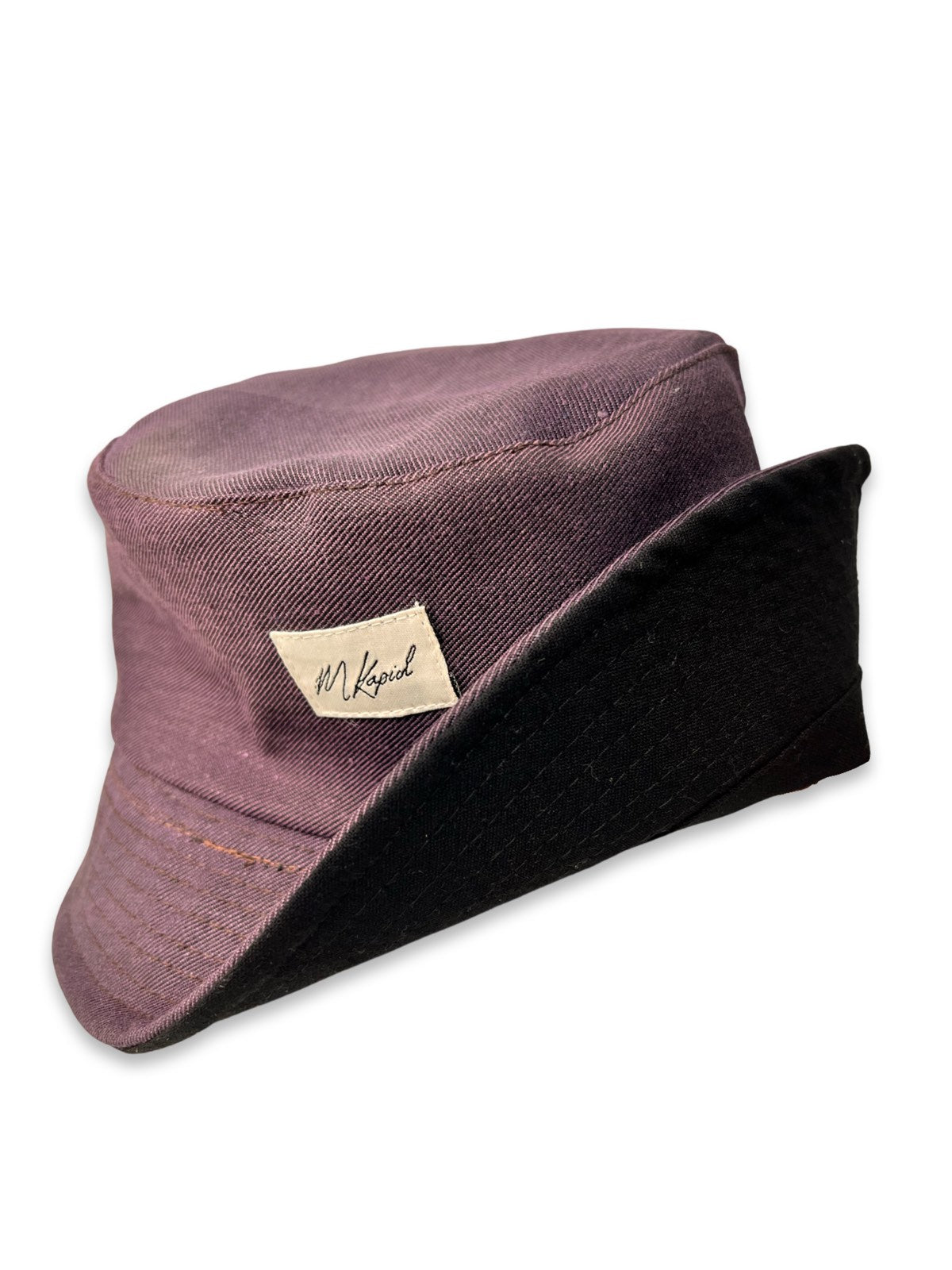 REVERSIBLE BUCKET HAT